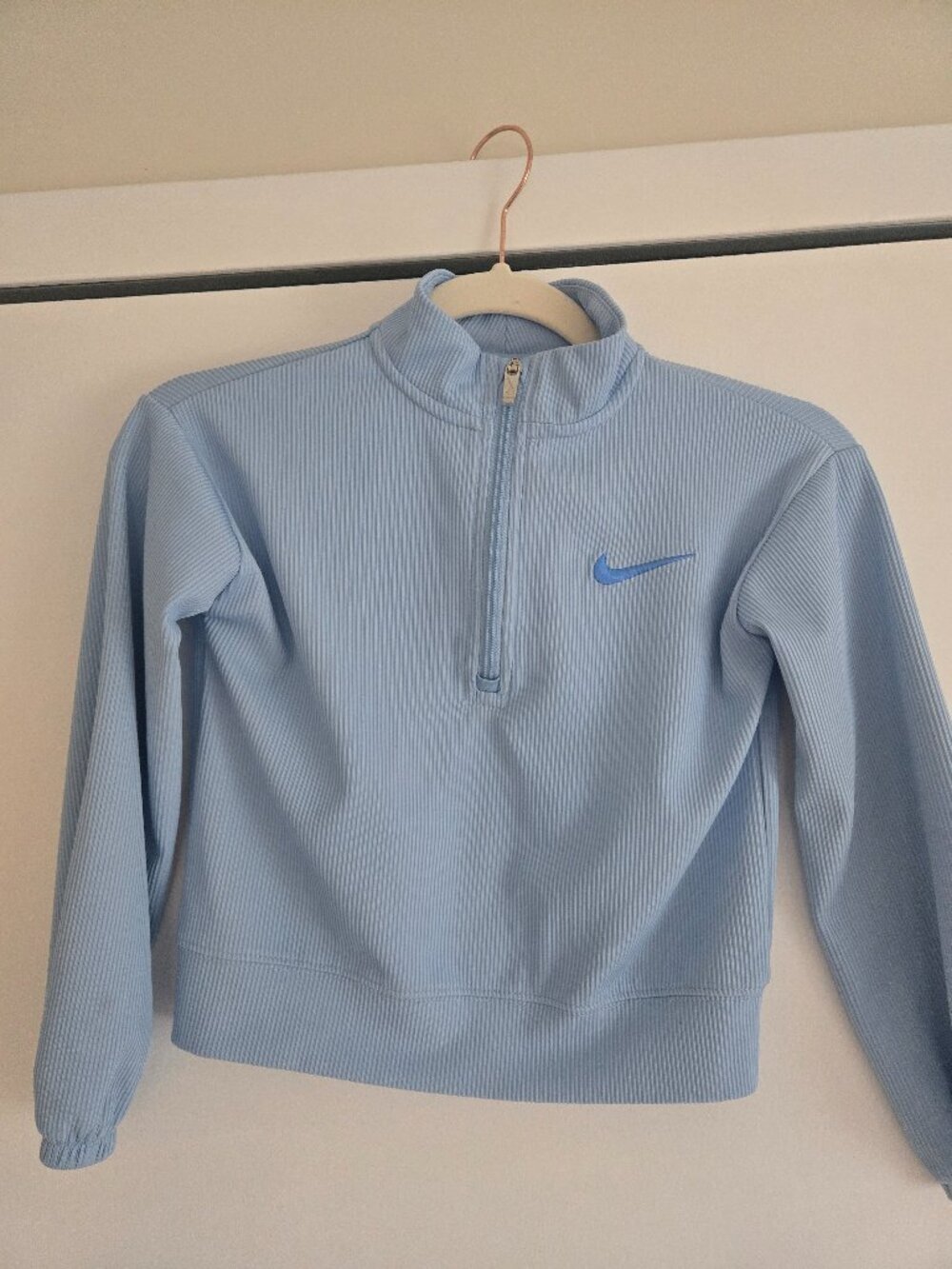 NIKE girls quarter zip up